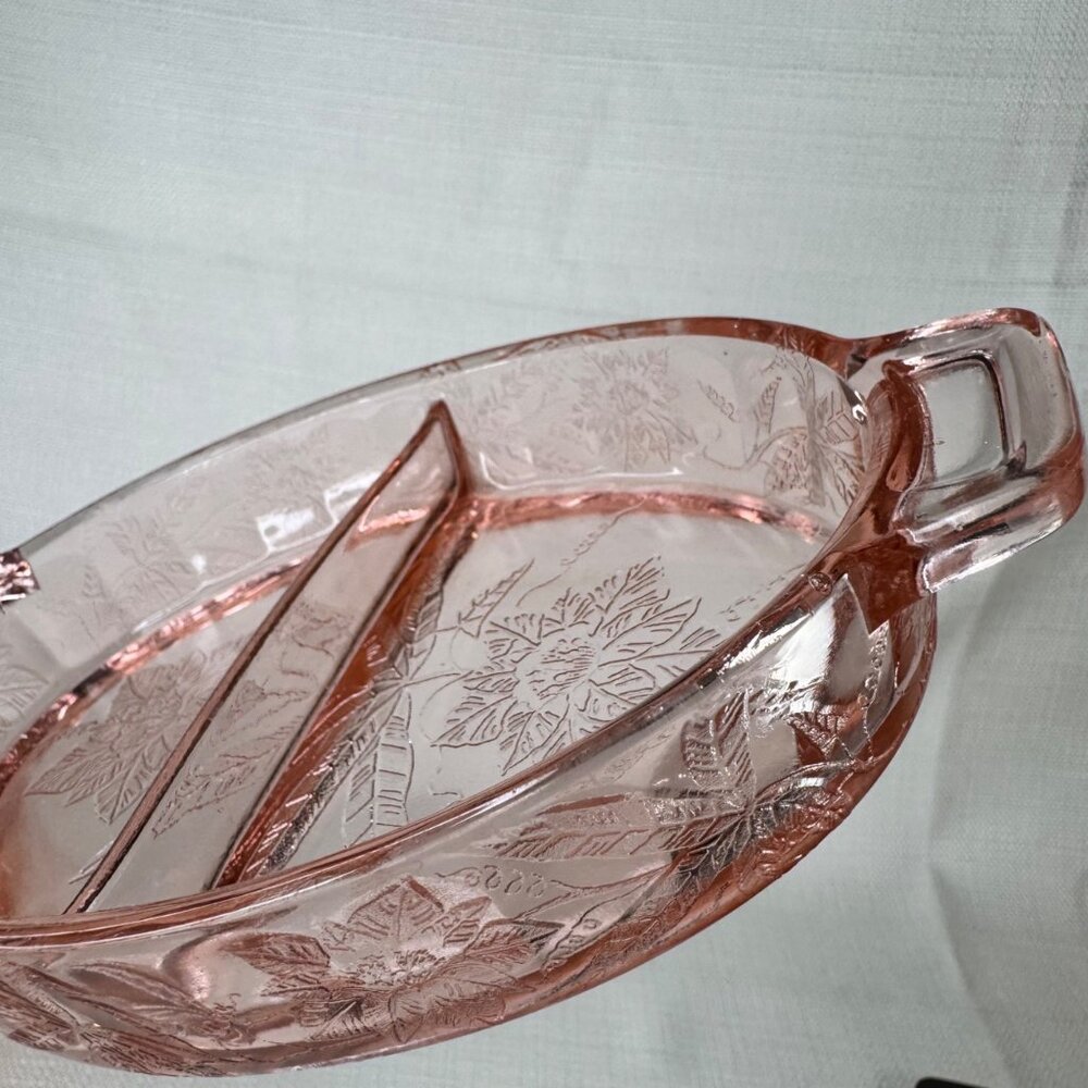 Jeannette Vintage Pink Depression Glass Divided Relish Dish Poinsettia Design 8” - Picture 2 of 16